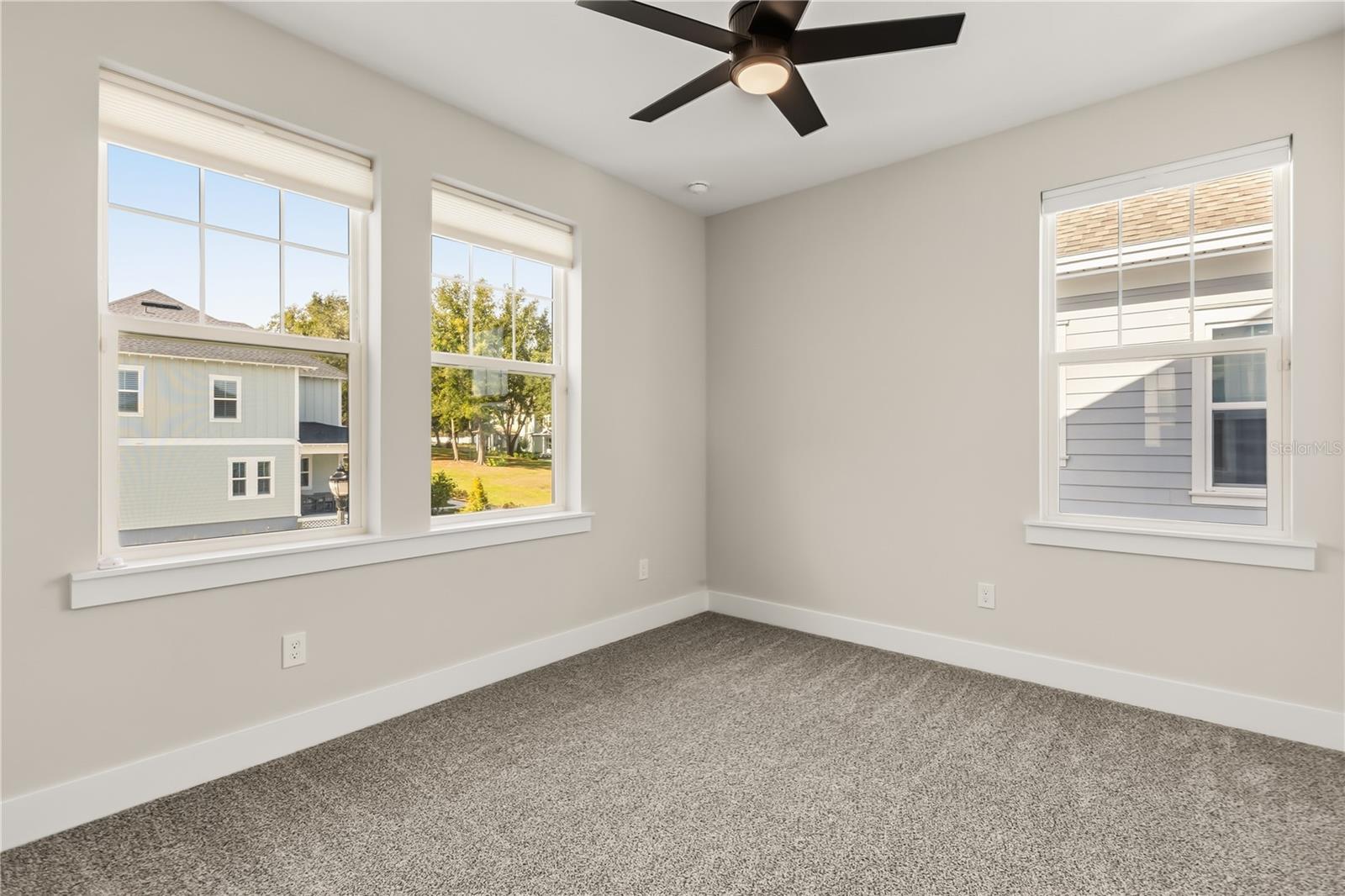 OAKLAND PARK - Residential