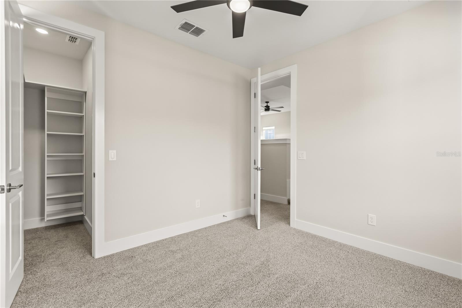 OAKLAND PARK - Residential