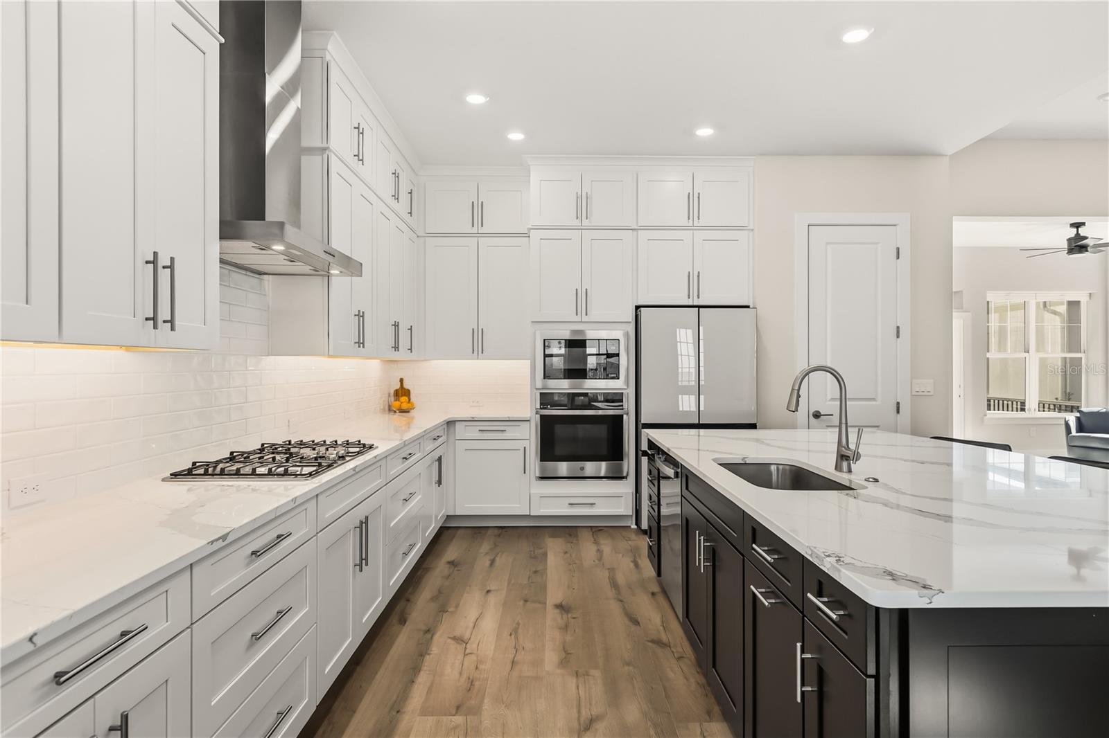 OAKLAND PARK - Residential