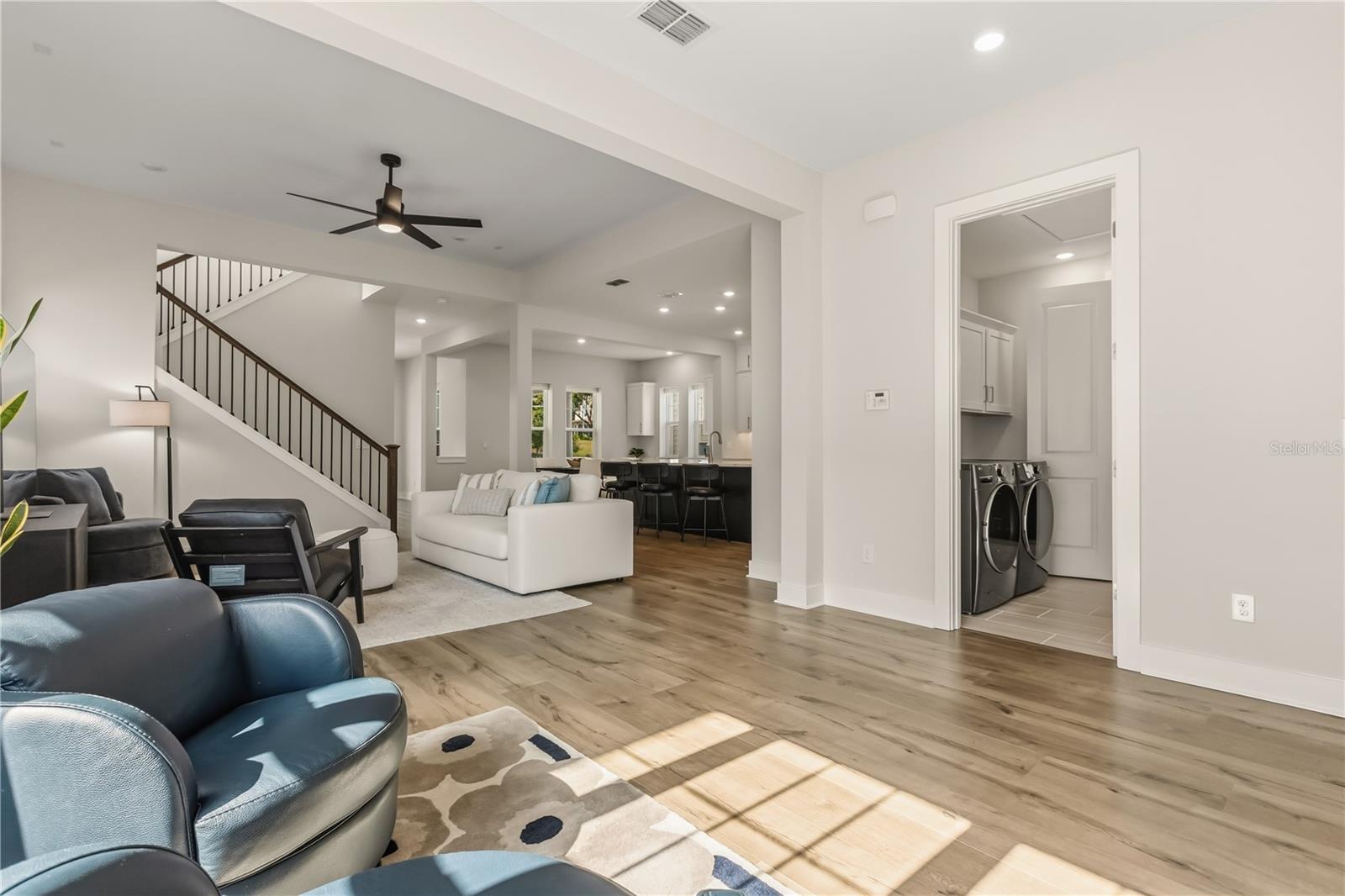 OAKLAND PARK - Residential