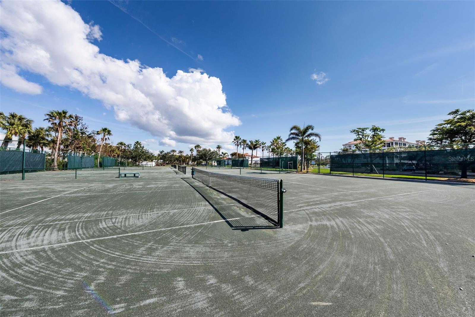 HACIENDA DEL MAR - Residential