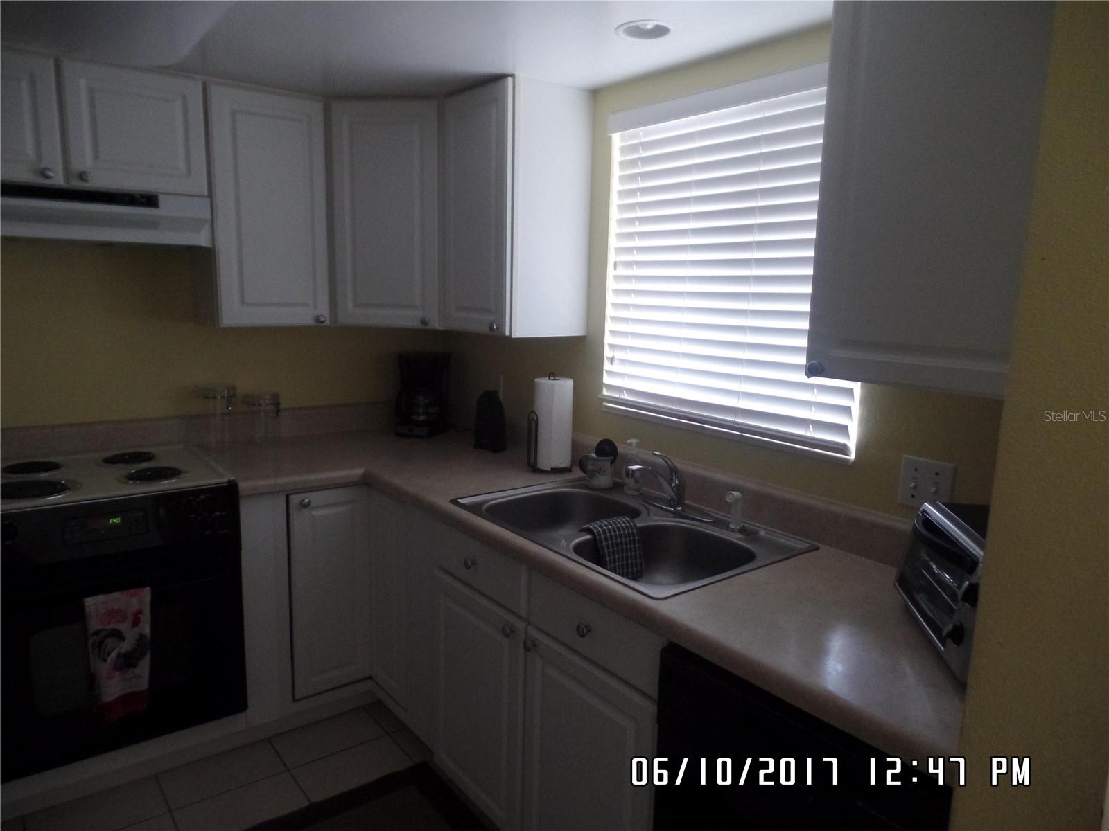 ORMOND HOLIDAY CLUB CONDO - Residential Lease