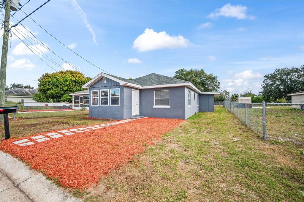 Photo of 230 D Street, Lake Wales, FL 33853 (MLS # W7881647)
