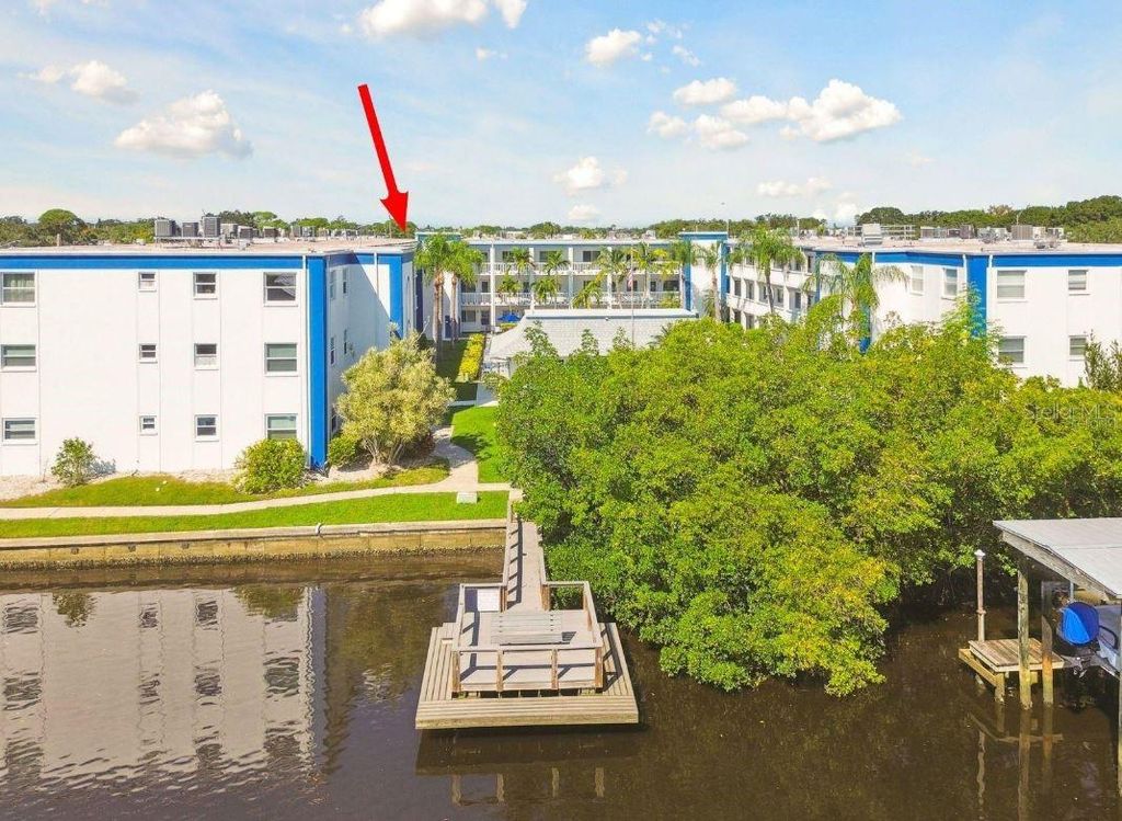 Photo of 350 79th Avenue N #336, St Petersburg, FL 33702 (MLS # TB8404572)