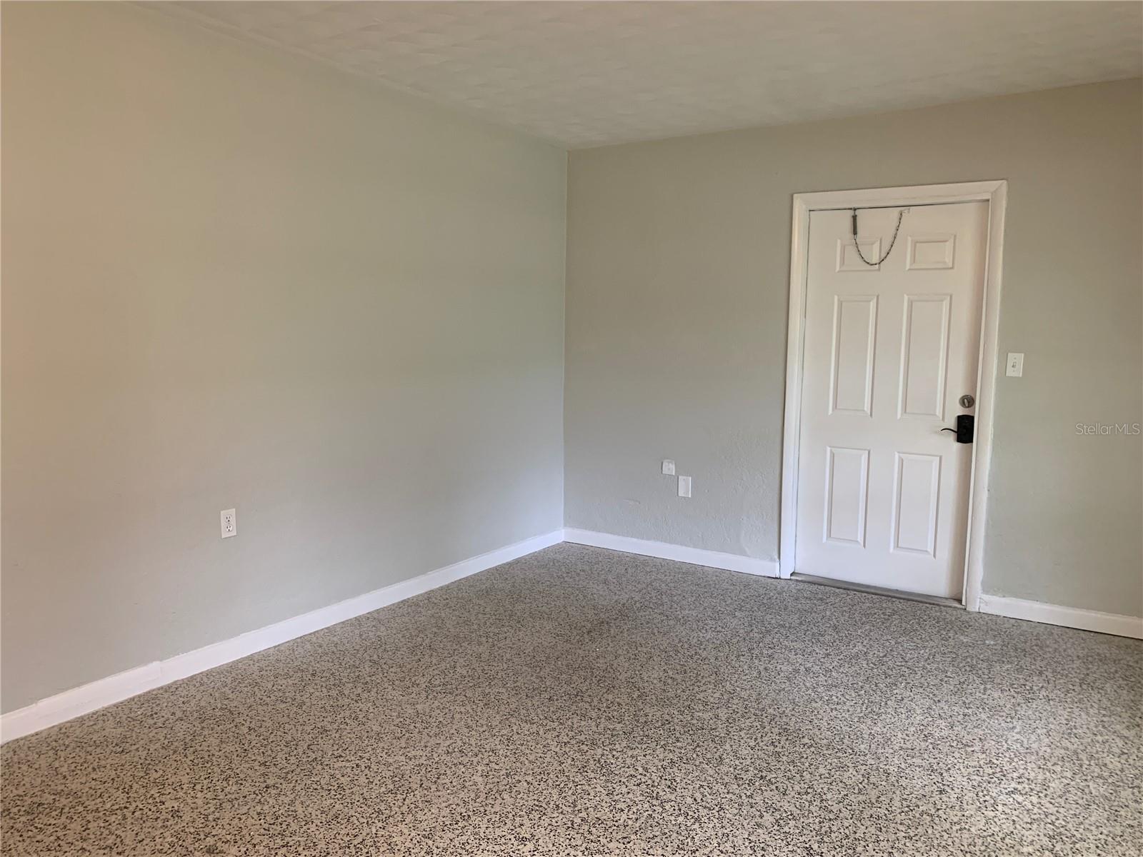 BARKERS RESUBDIVIDED - Residential Lease