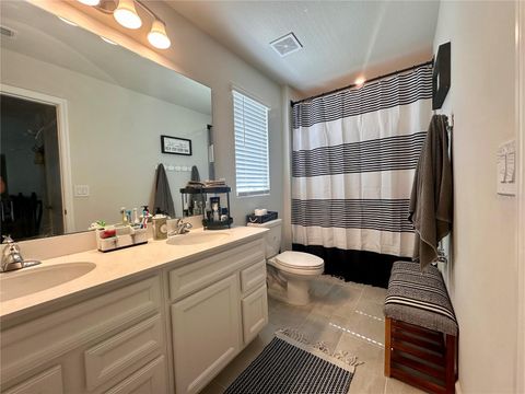 Tiny photo for 2118 Aibonito Circle, Clermont, FL 34711 (MLS # G5099959)