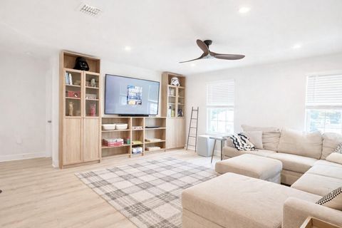 Tiny photo for 2118 Aibonito Circle, Clermont, FL 34711 (MLS # G5099959)