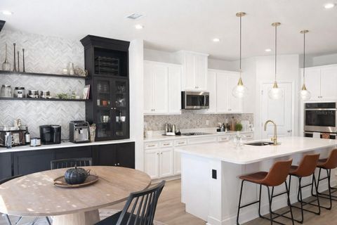 Tiny photo for 2118 Aibonito Circle, Clermont, FL 34711 (MLS # G5099959)