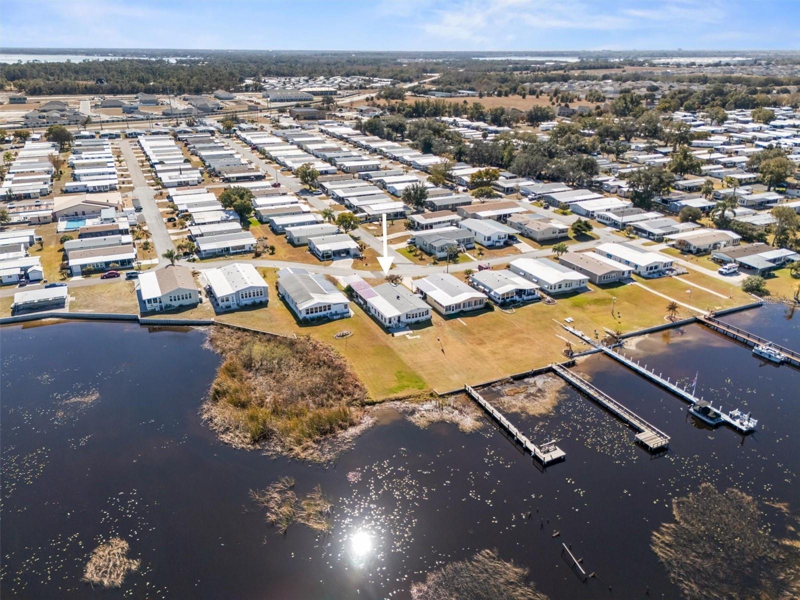 6825 S LAKE HENRY DRIVE NE