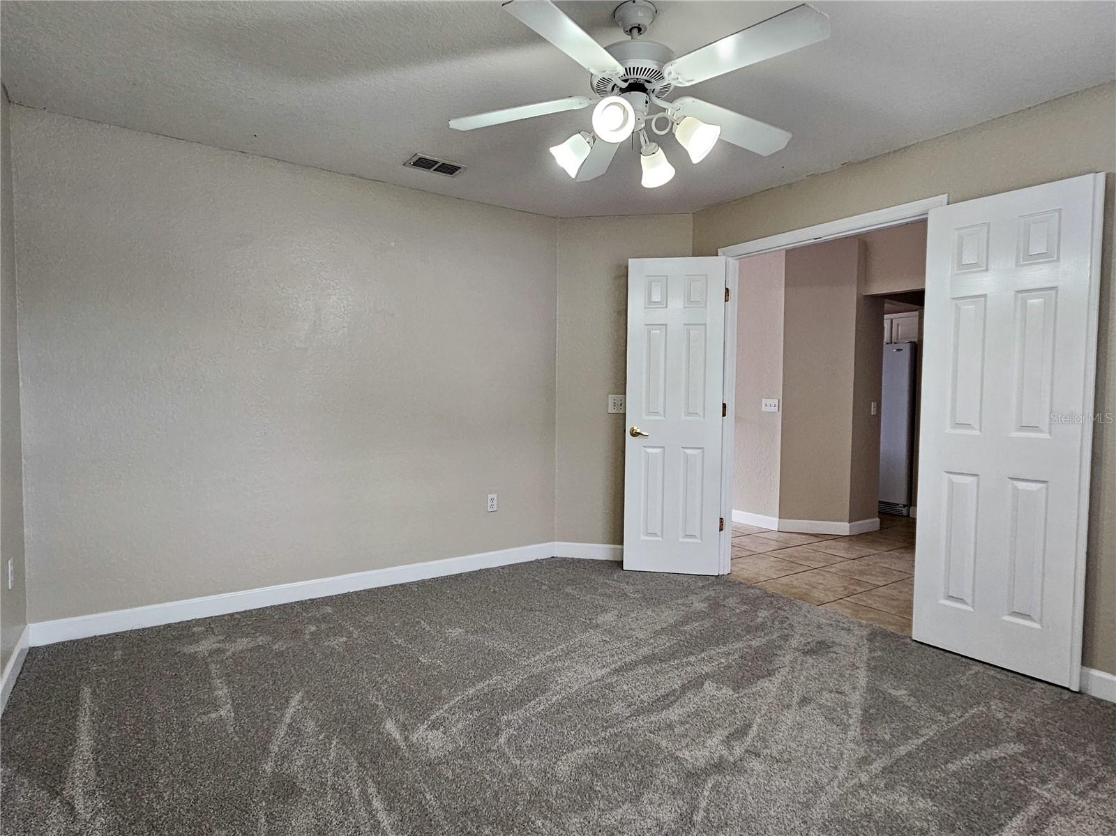 CLUBHOUSE HERITAGE - Residential Lease