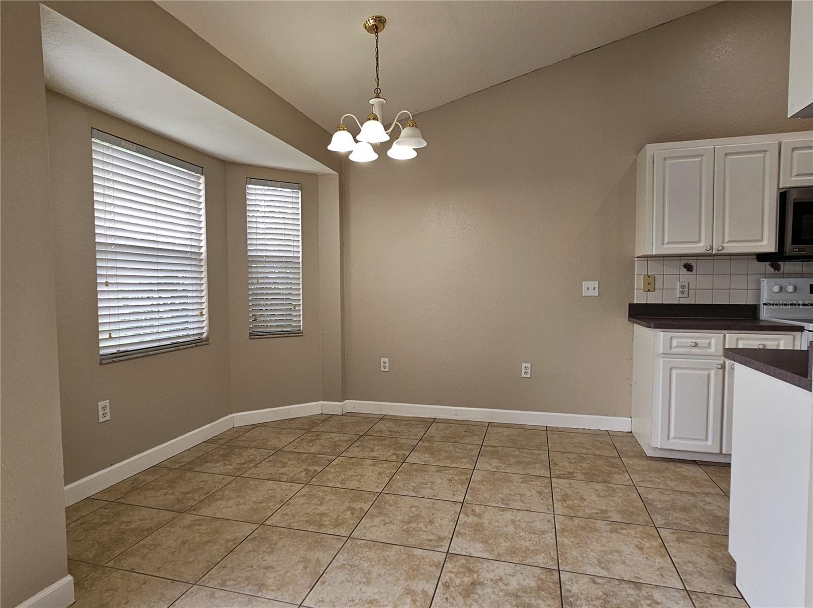 CLUBHOUSE HERITAGE - Residential Lease