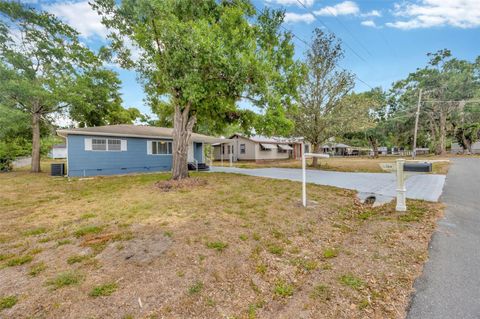 Photo of 1304 N Ferrell Street, Plant City, FL 33563 (MLS # TB8384269)