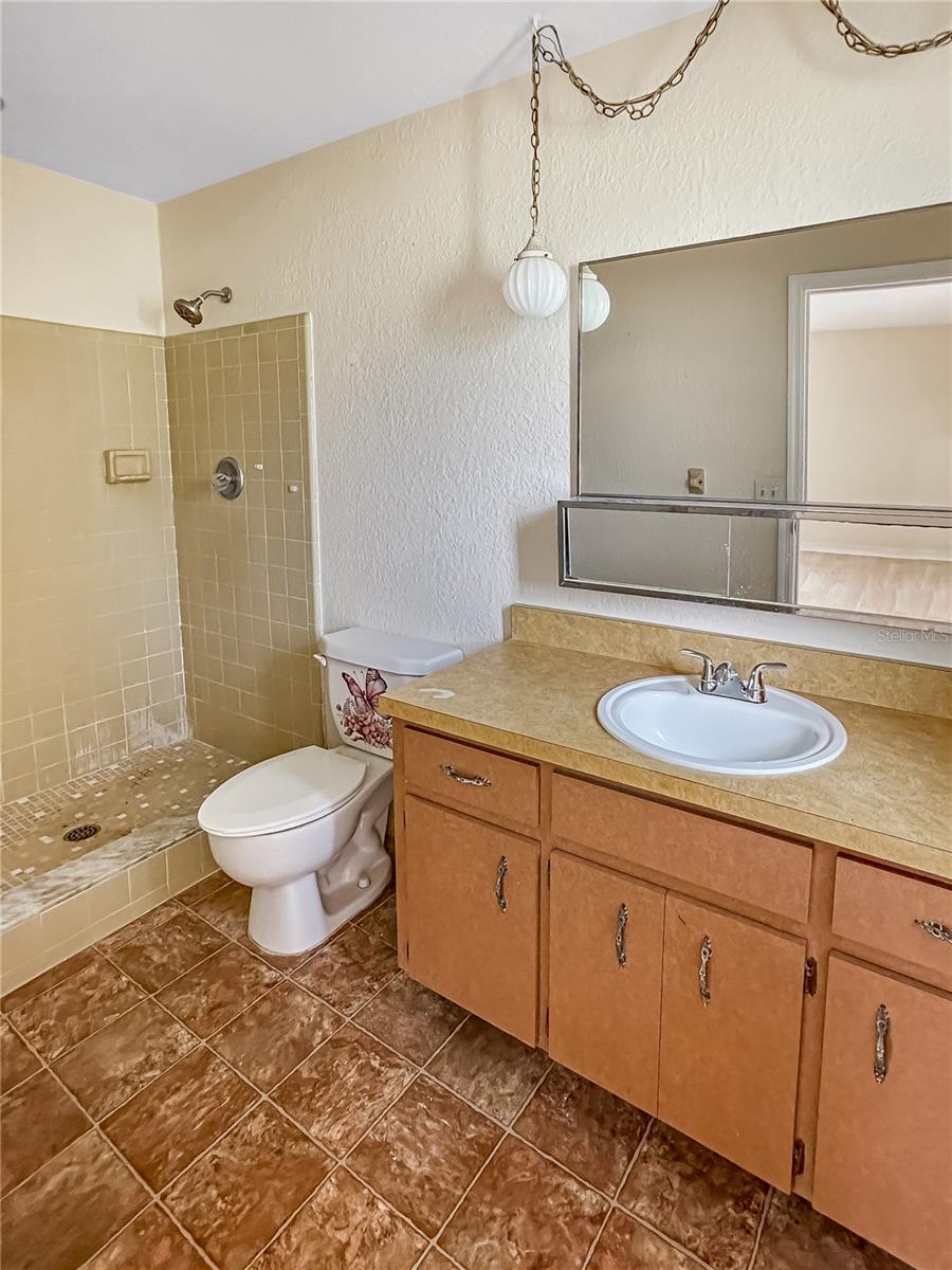 DELTONA LAKES UNIT 29 & 37 REP - Residential Lease