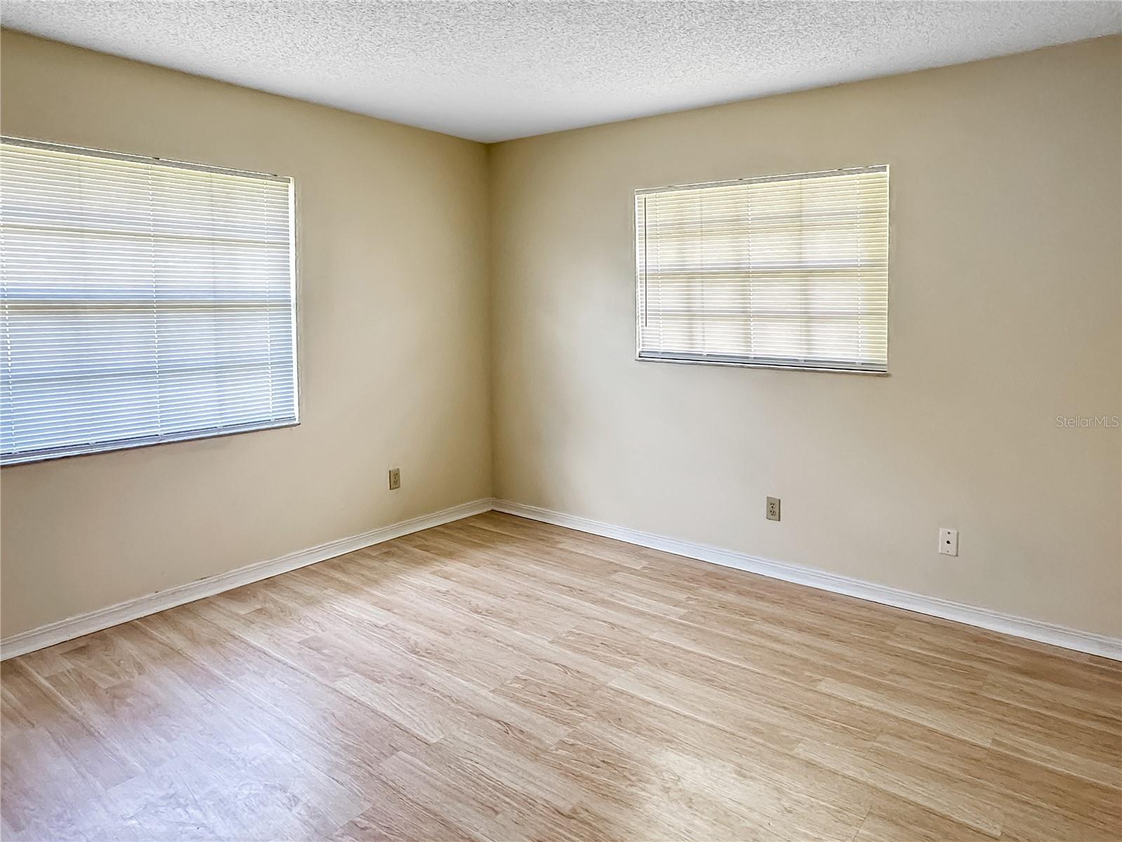 DELTONA LAKES UNIT 29 & 37 REP - Residential Lease