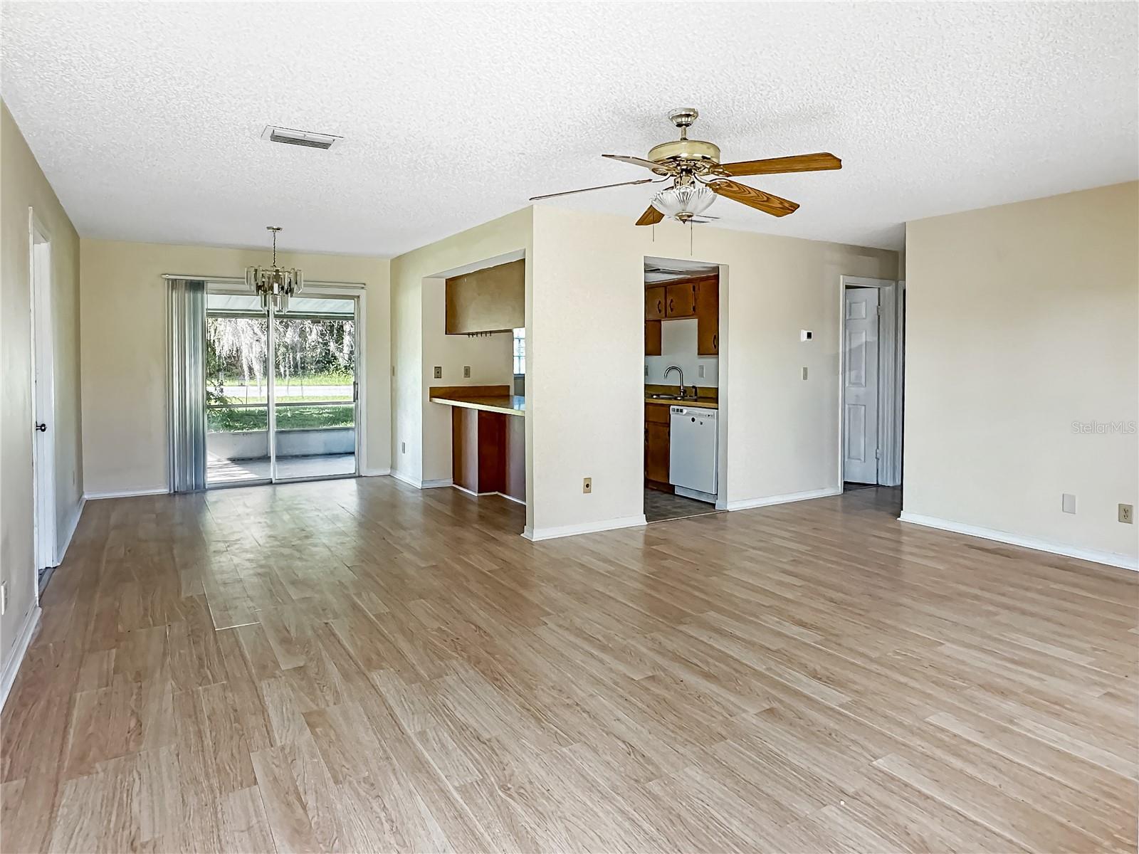 DELTONA LAKES UNIT 29 & 37 REP - Residential Lease