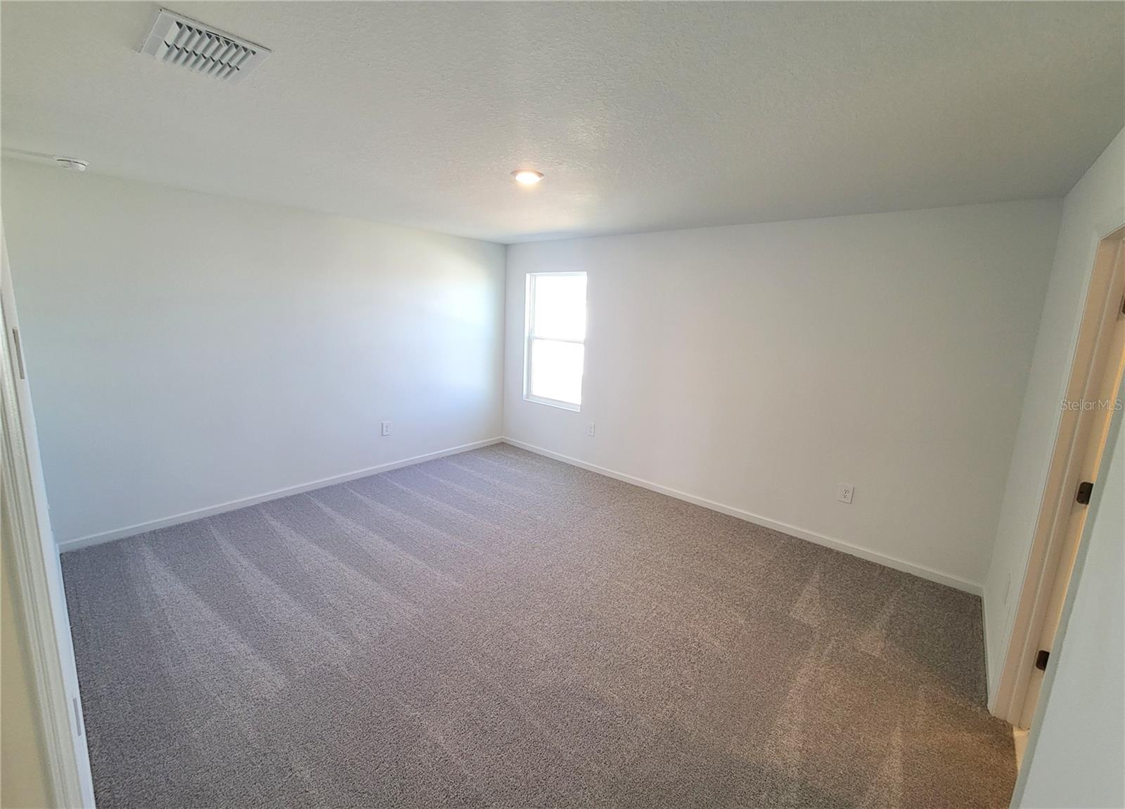 RANCHES/LK MCLEOD III - Residential Lease