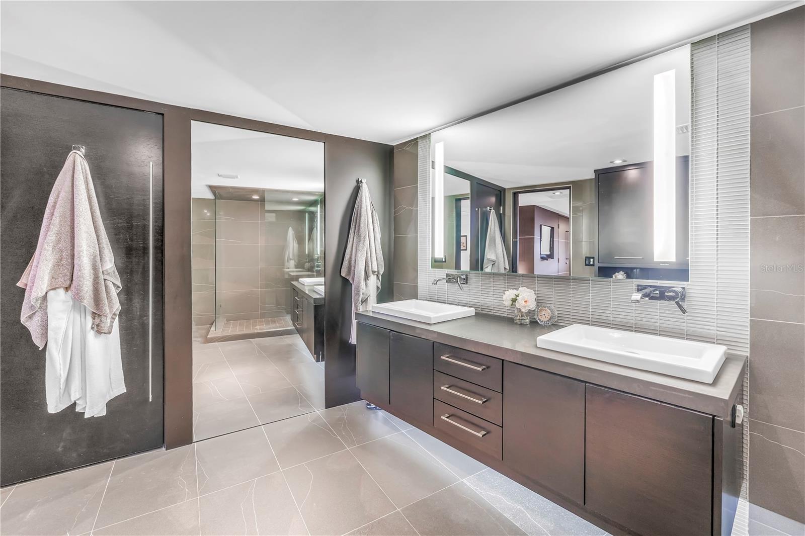 LIDO CONDO - Residential