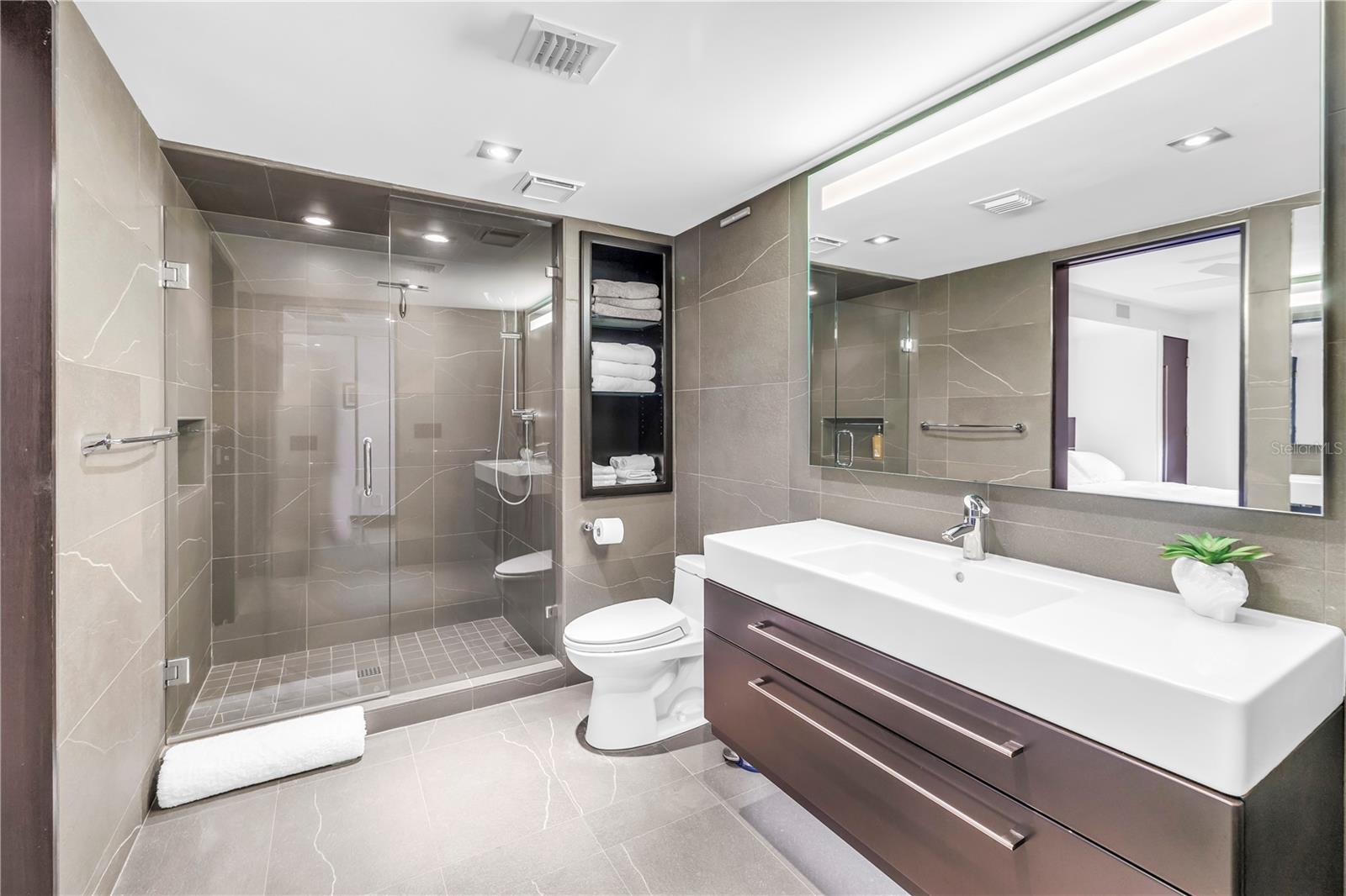 LIDO CONDO - Residential