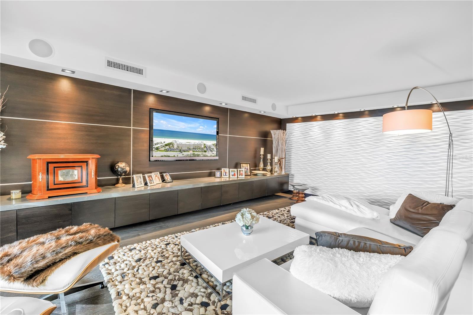 LIDO CONDO - Residential