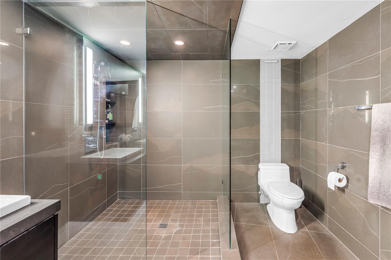 LIDO CONDO - Residential