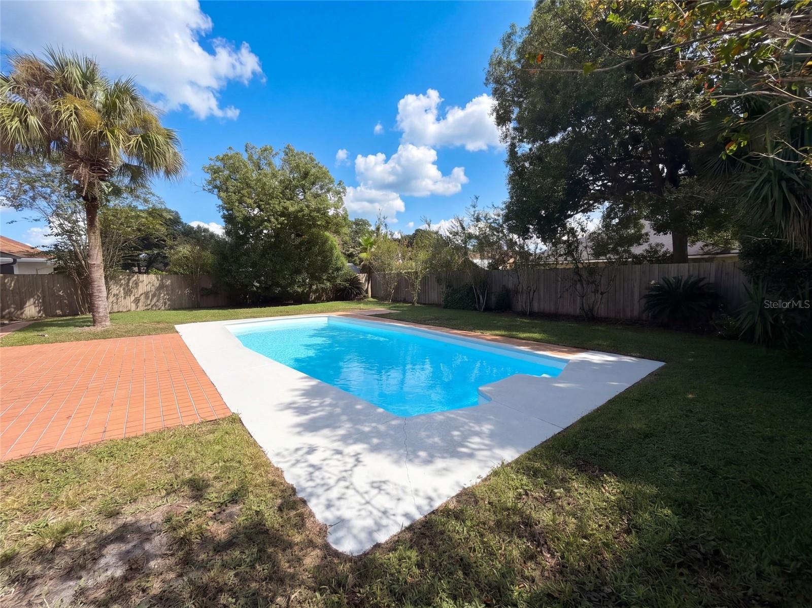 3339 PAISLEY CIRCLE