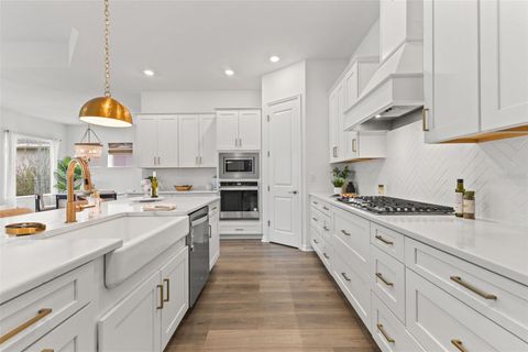 5418 WAYFARER AVENUE APOLLO BEACH FL 33572