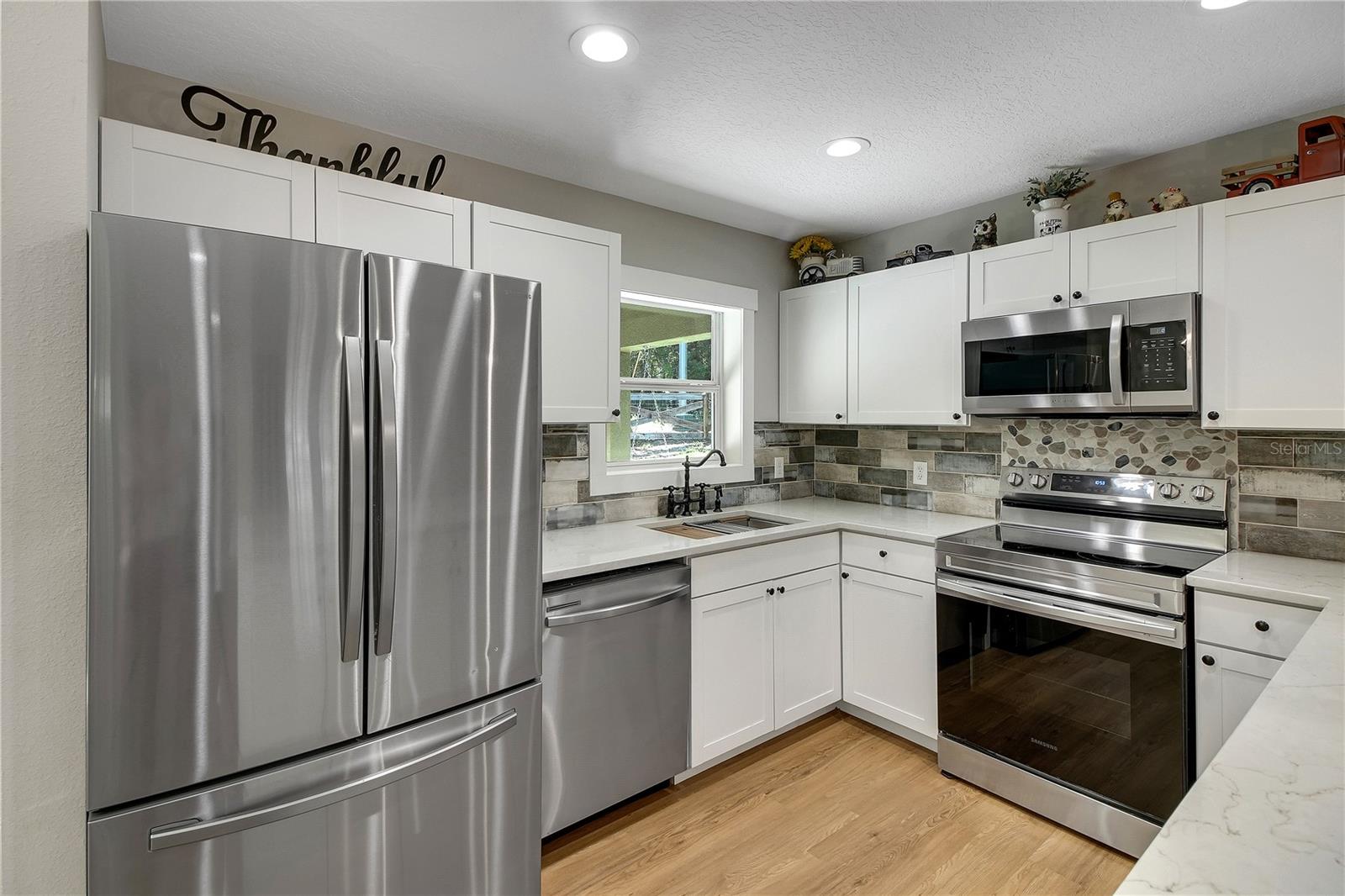 EAST UMATILLA - Residential