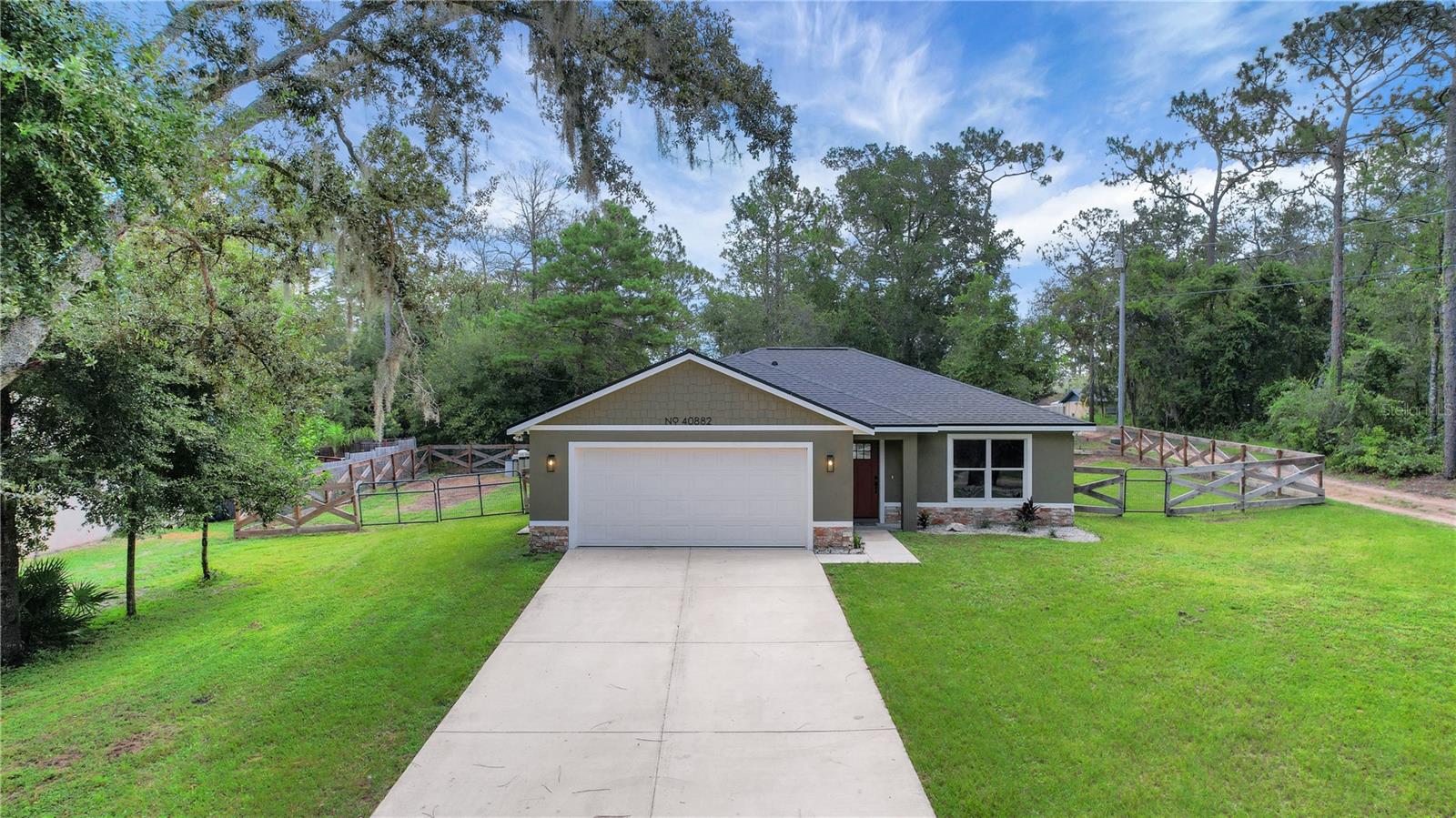 EAST UMATILLA - Residential