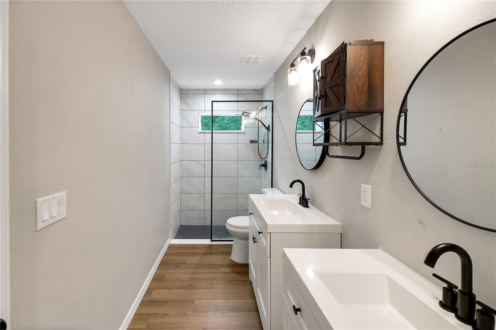 EAST UMATILLA - Residential