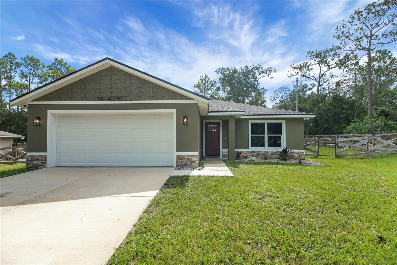 EAST UMATILLA - Residential