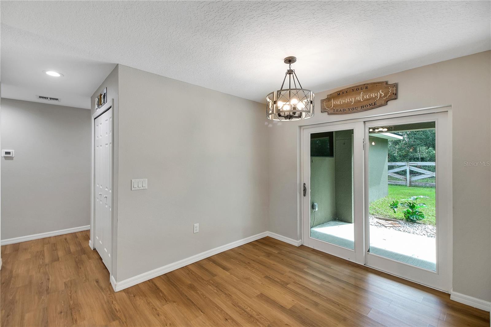 EAST UMATILLA - Residential