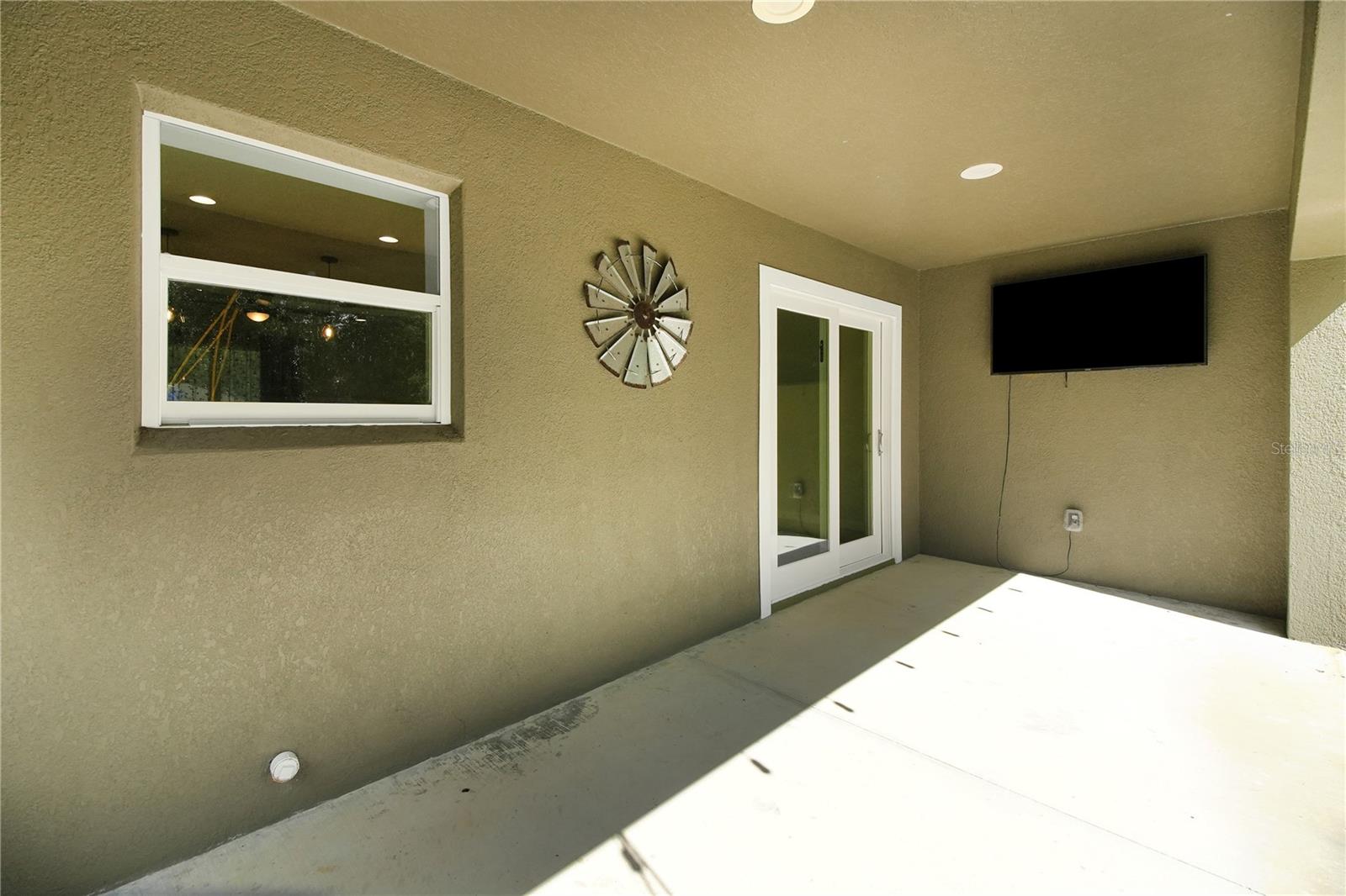 EAST UMATILLA - Residential