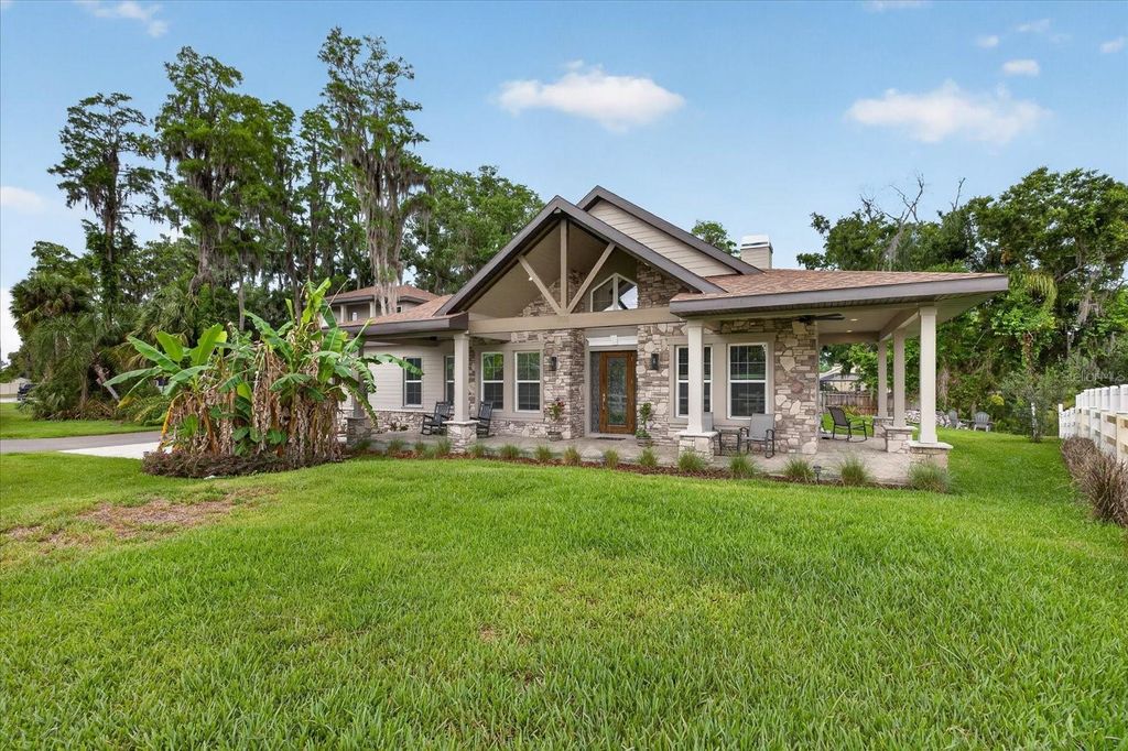 Photo of 1208 Sunset Lane, Lutz, FL 33549 (MLS # TB8507772)