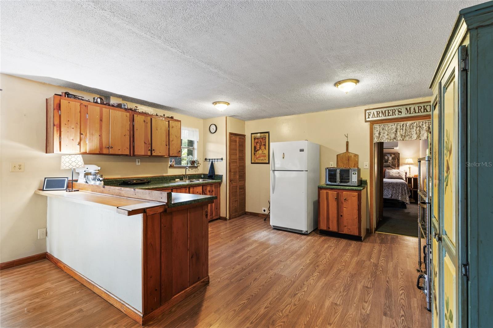 MEADOWVIEW - Residential