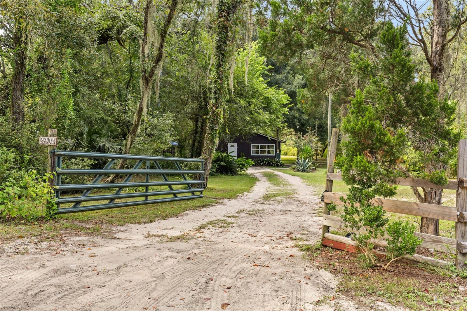 MEADOWVIEW - Residential