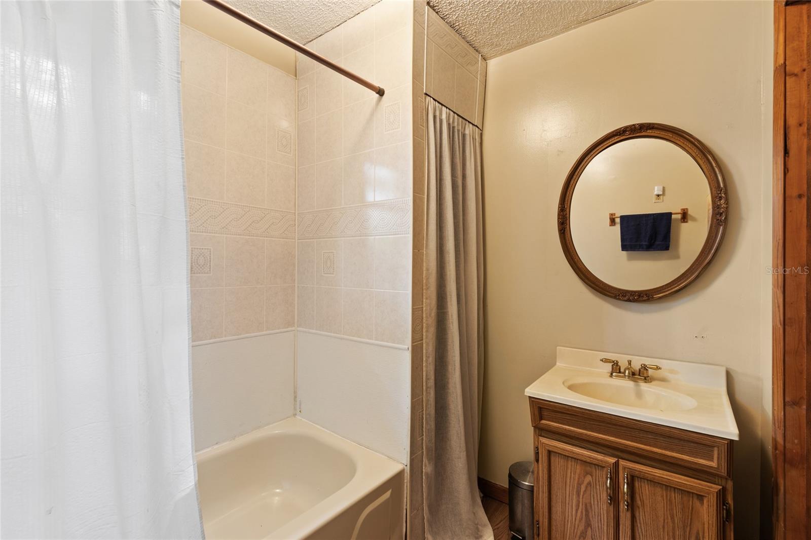 MEADOWVIEW - Residential