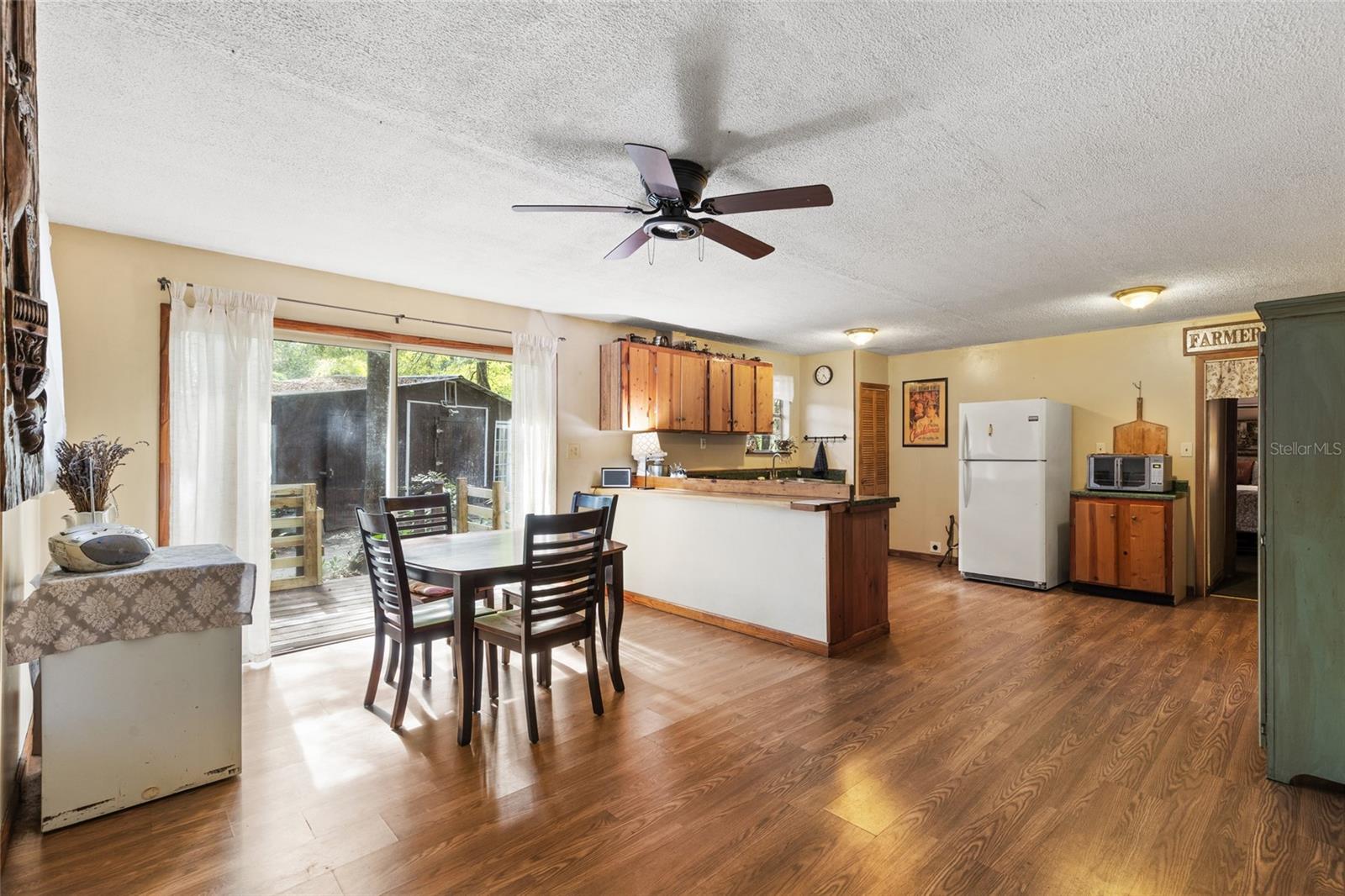 MEADOWVIEW - Residential