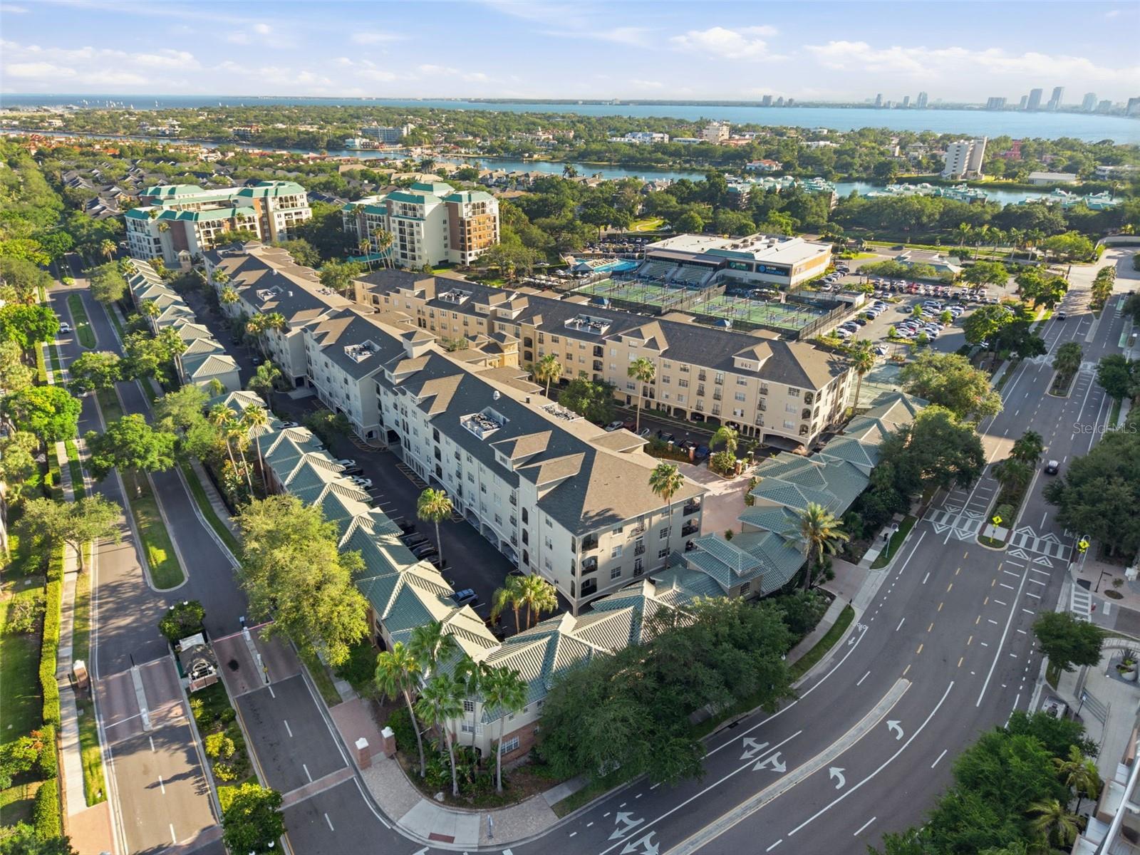 HARBOUR PLACE CITY HOMES A CON - Residential