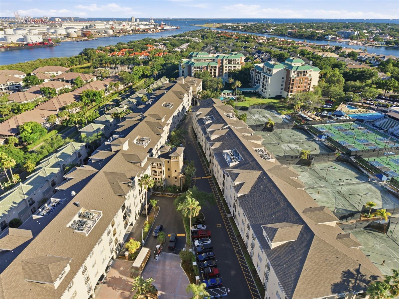 HARBOUR PLACE CITY HOMES A CON - Residential