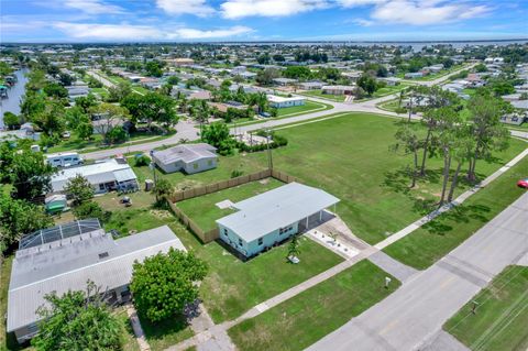 A home in PORT CHARLOTTE