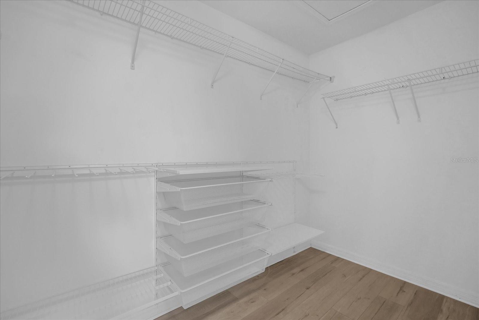 SAVANNAH LNDGS - Residential