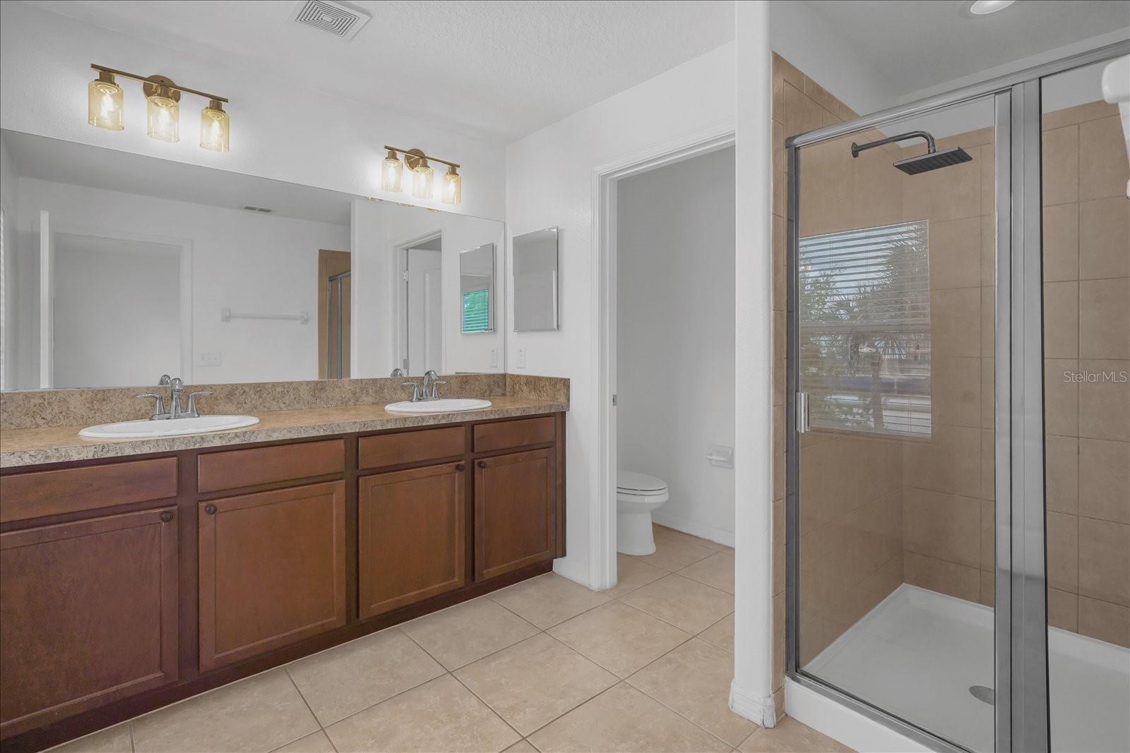 SAVANNAH LNDGS - Residential