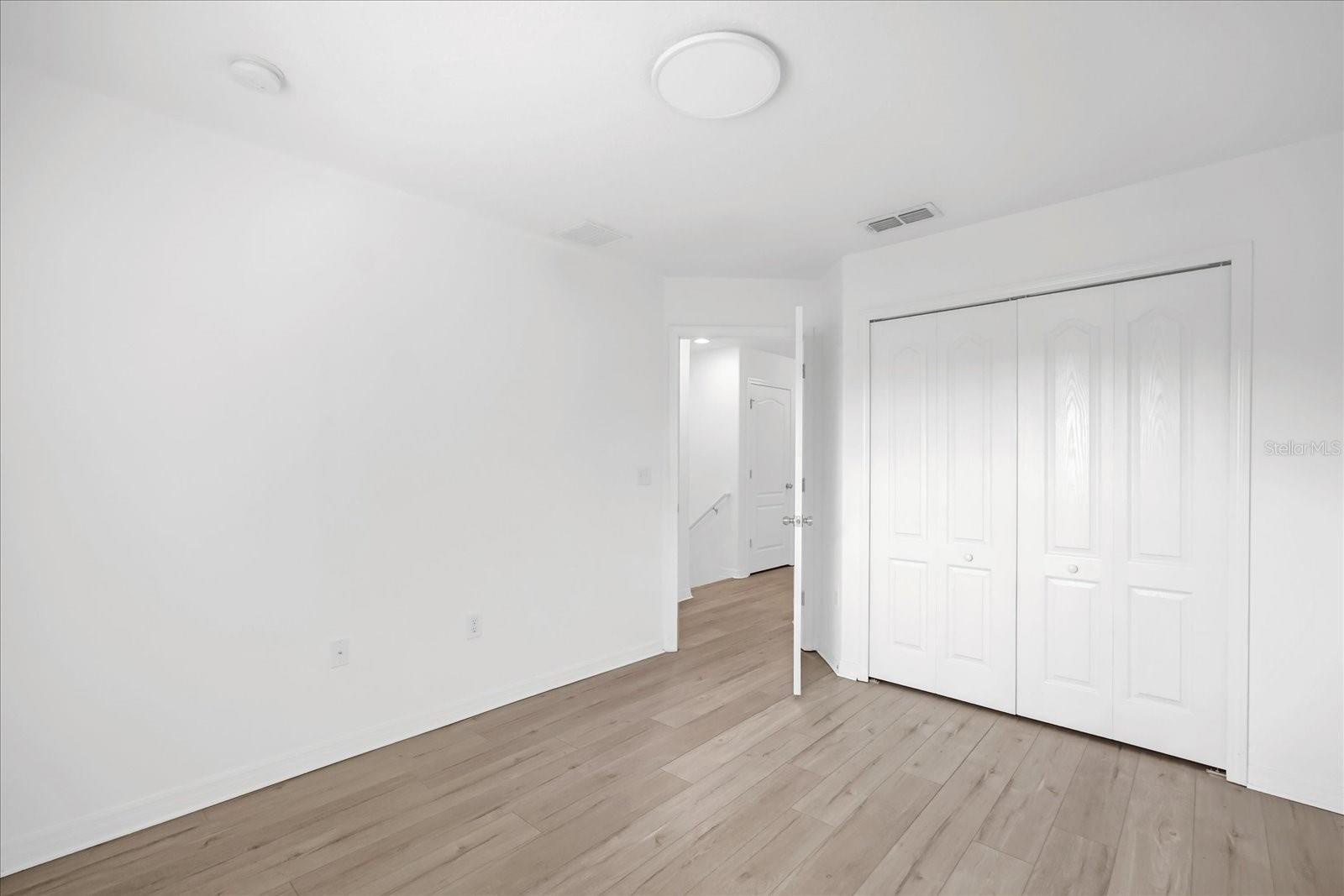 SAVANNAH LNDGS - Residential