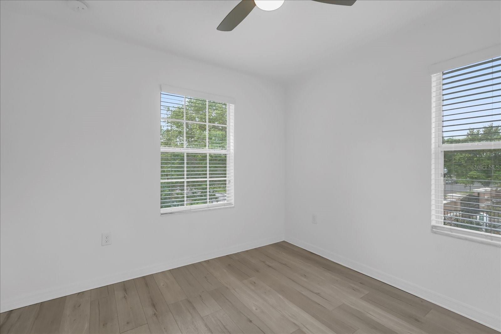 SAVANNAH LNDGS - Residential