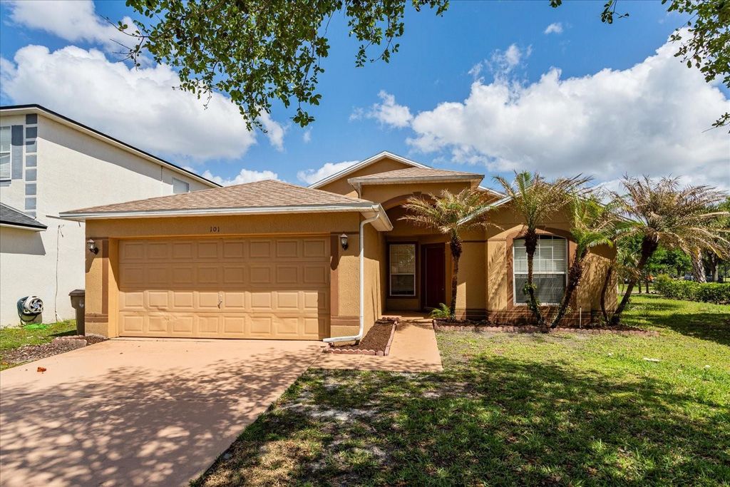 Photo of 101 Harwood Circle, Kissimmee, FL 34744 (MLS # O6398472)