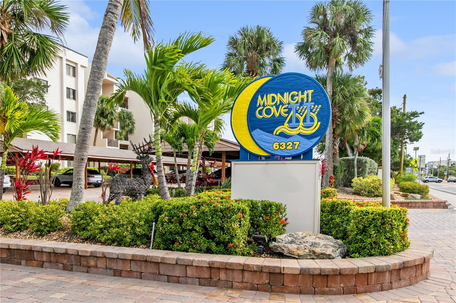 MIDNIGHT COVE II - Residential