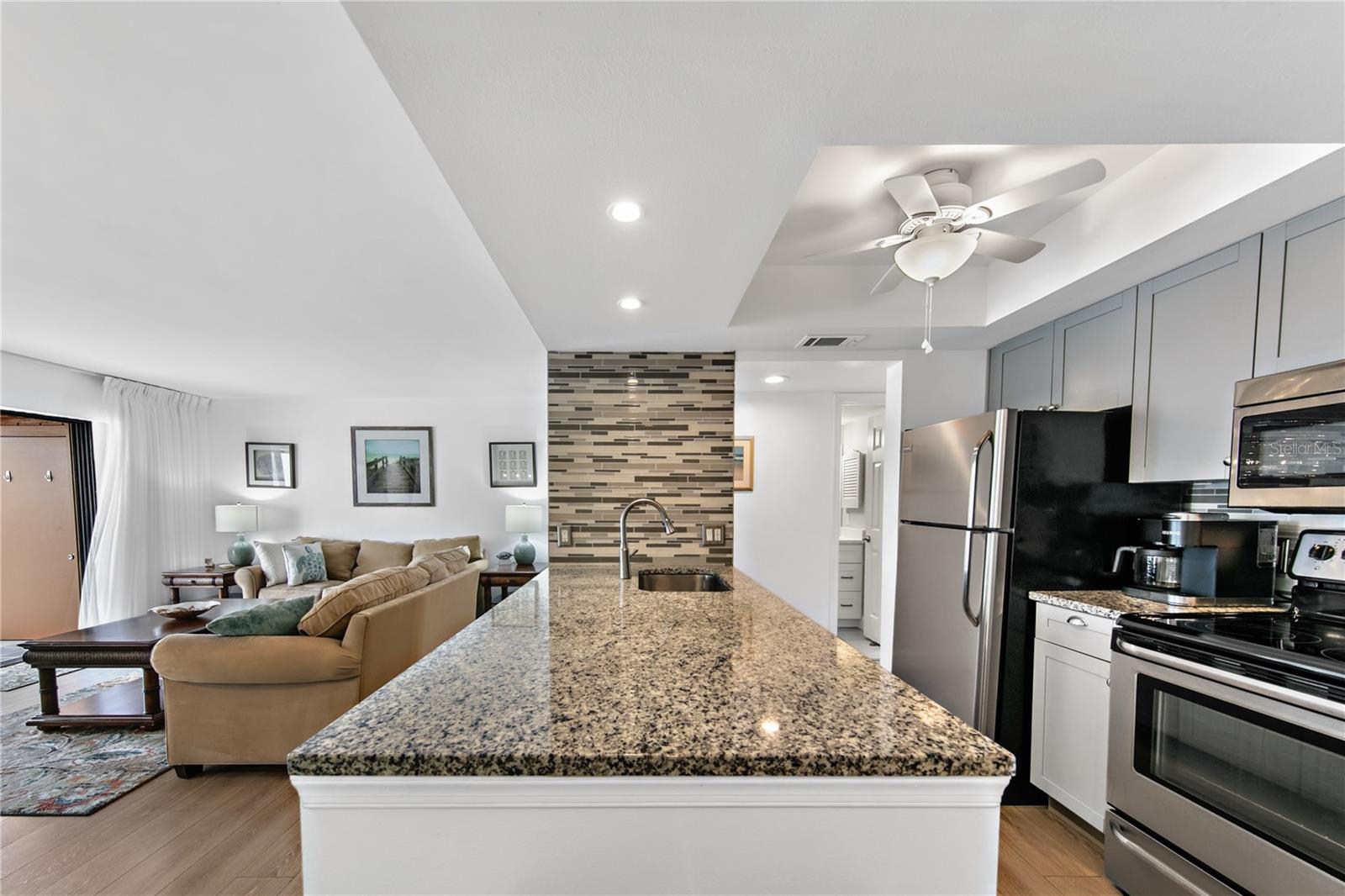 MIDNIGHT COVE II - Residential