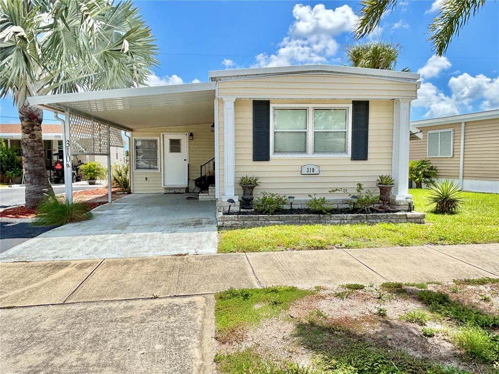 Photo of 310 Mount Piney Avenue NE #266, St Petersburg, FL 33702 (MLS # TB8541506)