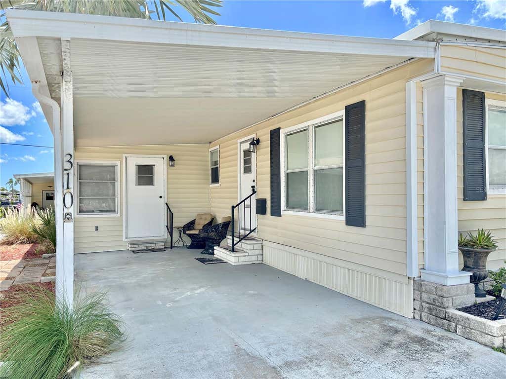 Photo of 310 Mount Piney Avenue NE #266, St Petersburg, FL 33702 (MLS # TB8541506)