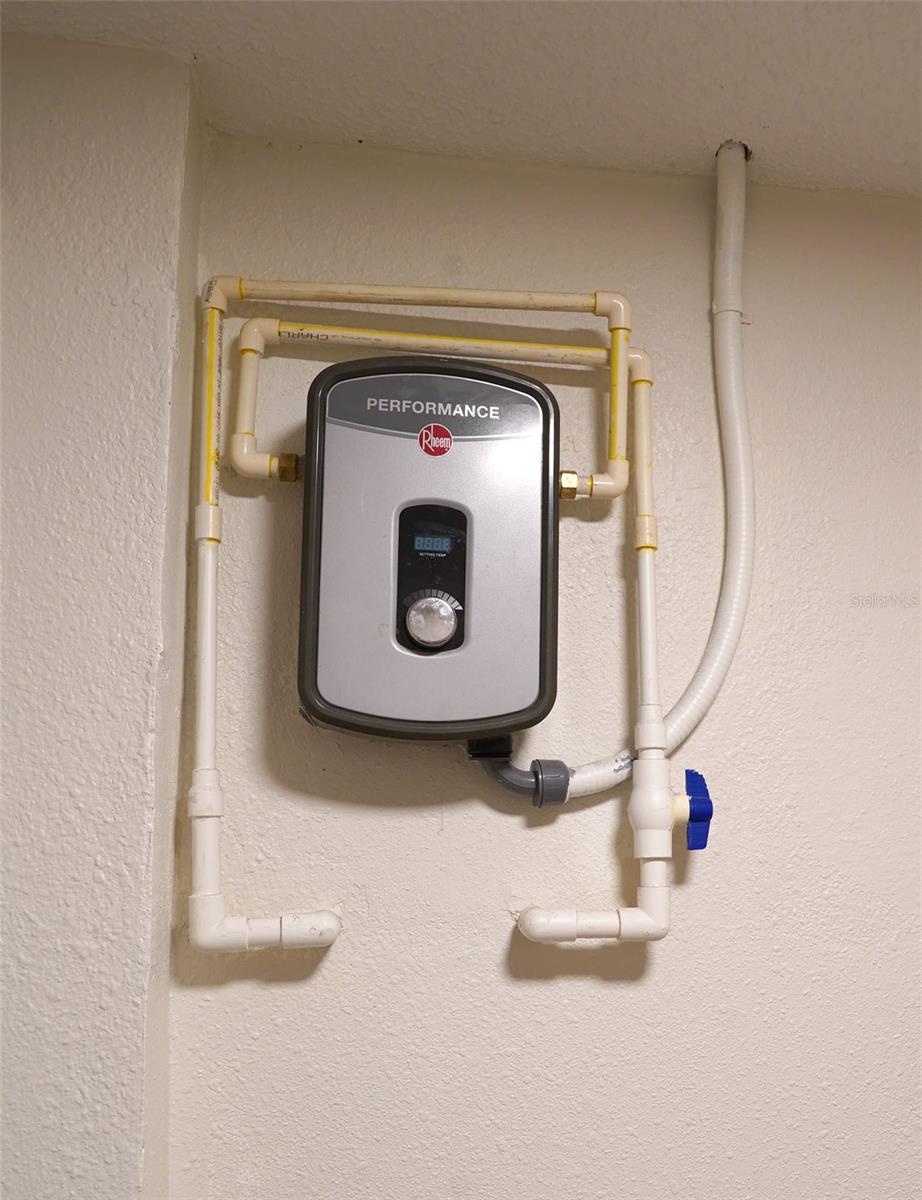 ENGLEWOOD - Residential